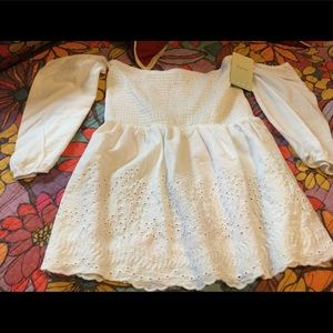 Off the shoulder blouse size XS - by Lily White